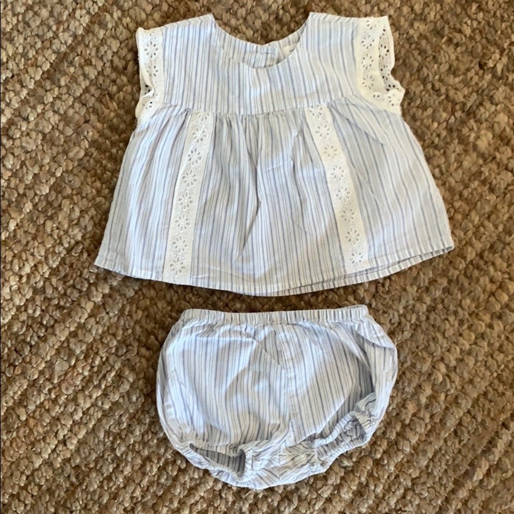 Gap Baby Girl Bloomer Set sz 12-18 months